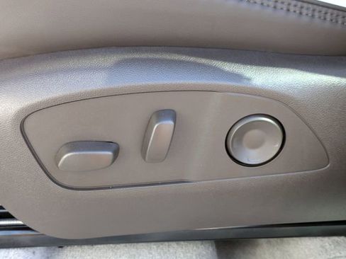 New 2026 GMC Acadia Denali w/ Super Cruise Package image 25