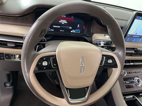 Used 2021 Lincoln Aviator Grand Touring w/ Elements Package Plus image 32