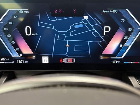 Used 2024 BMW 530i xDrive 530i xDrive w/ Premium Package image 17