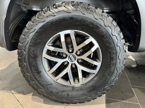 Used 2018 Ford F150 Raptor w/ Equipment Group 802A Luxury image 54