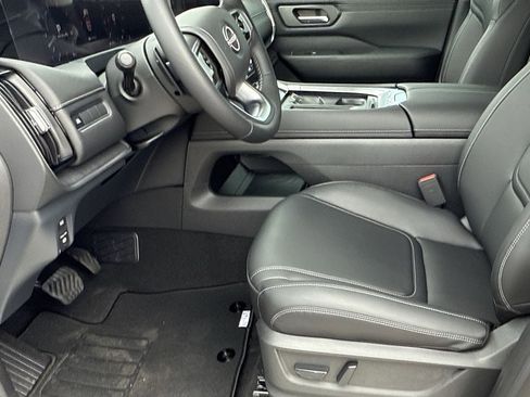 New 2026 Nissan Armada SV image 22