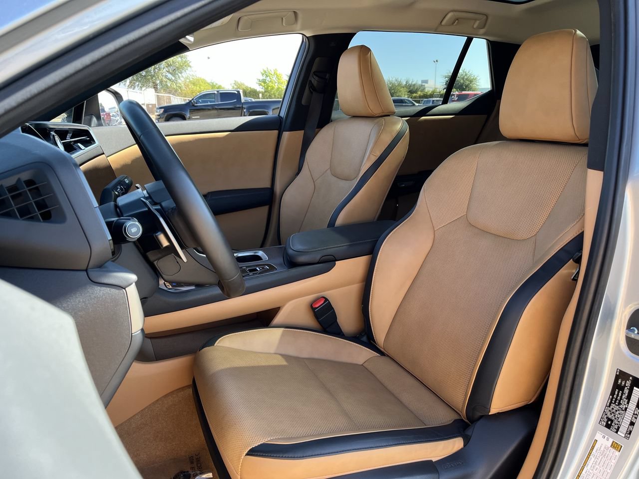 Used 2024 Lexus RZ 300e Premium w/ Accessory Package (Z1) FWD image 23