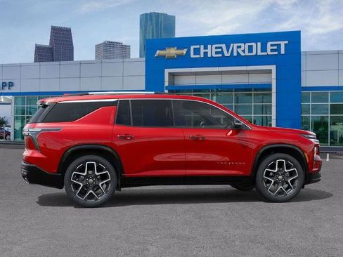 New 2026 Chevrolet Traverse High Country FWD image 5