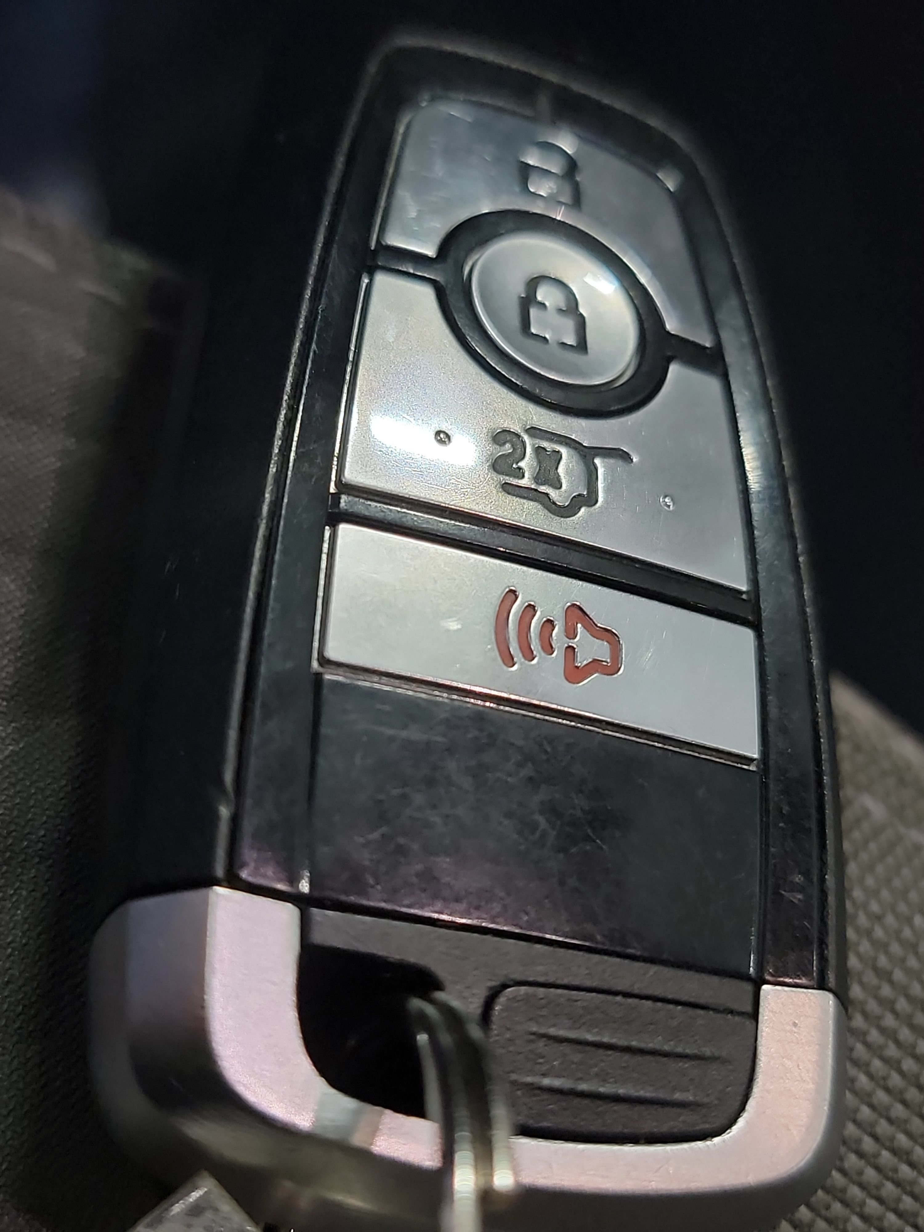 Used 2022 Ford Escape SE w/ SE Sport Appearance Package FWD image 31