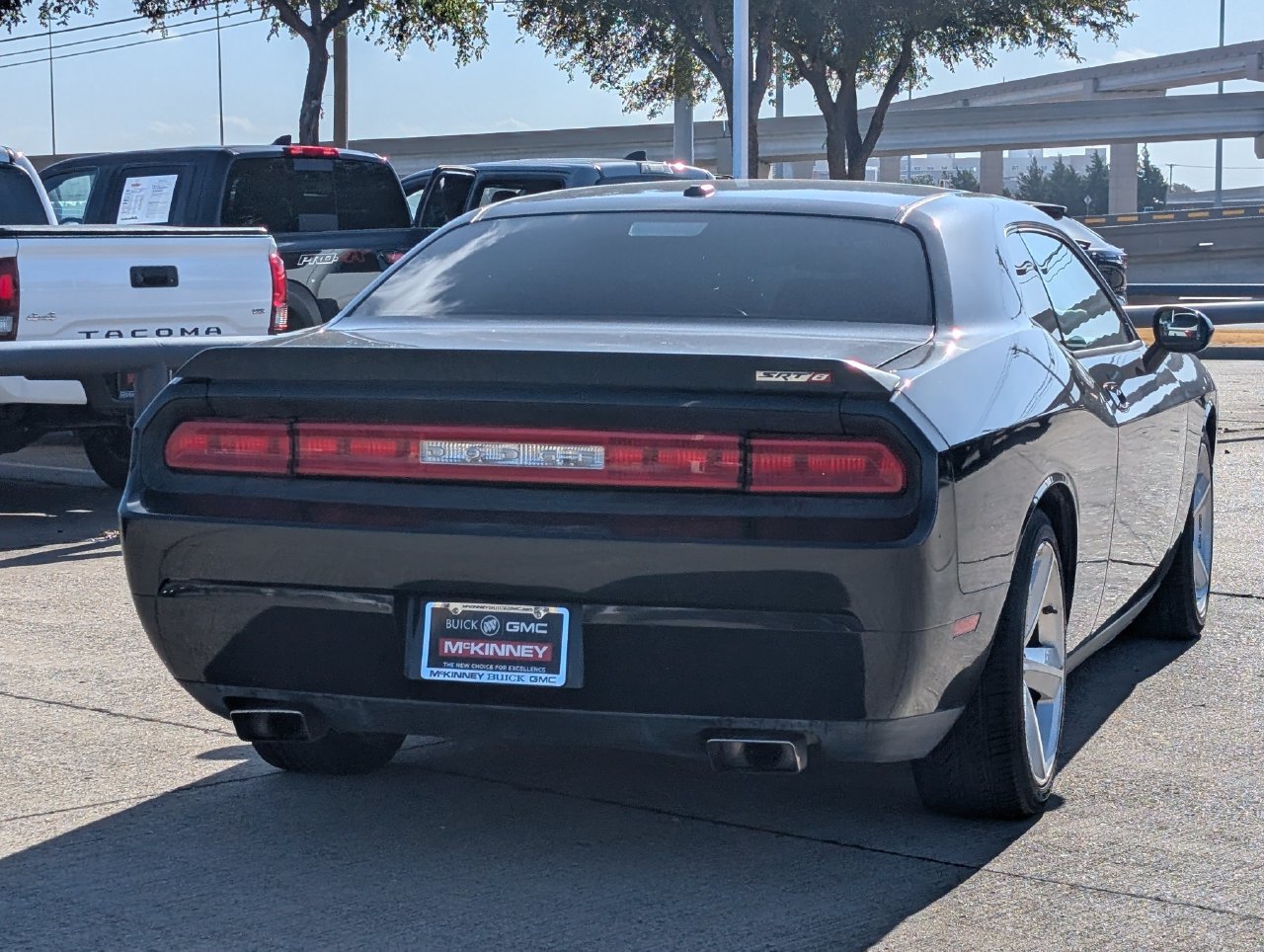 Used 2009 Dodge Challenger SRT8 w/ SRT Option Group II RWD image 3