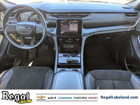 Used 2022 Jeep Grand Cherokee Altitude image 11