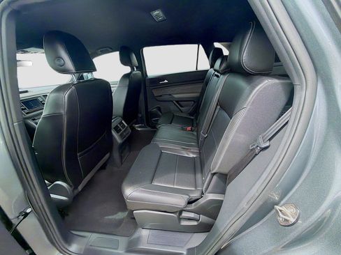 Used 2022 Volkswagen Atlas Cross Sport SE image 23