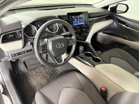 Used 2023 Toyota Camry LE image 16