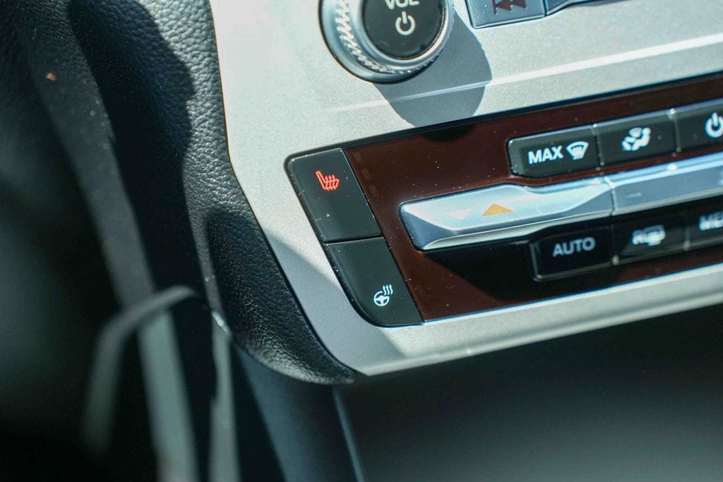 Used 2023 Ford Explorer XLT w/ Equipment Group 202A AWD/4WD image 40