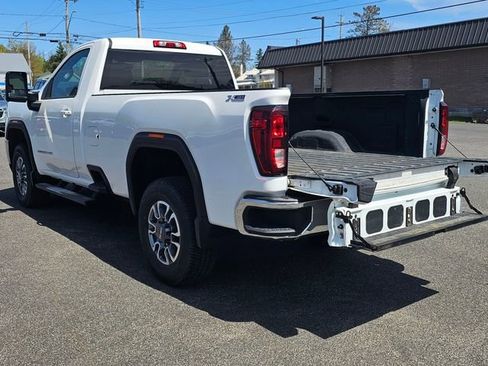 Certified 2022 GMC Sierra 3500 SLE w/ SLE Convenience Package AWD/4WD image 11
