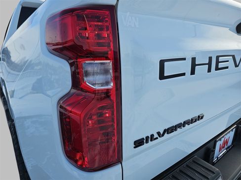 New 2026 Chevrolet Silverado 1500 Custom Trail Boss w/ LPO, Dark Essentials Package image 31