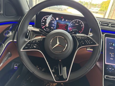 New 2026 Mercedes-Benz S 580 4MATIC Sedan image 39