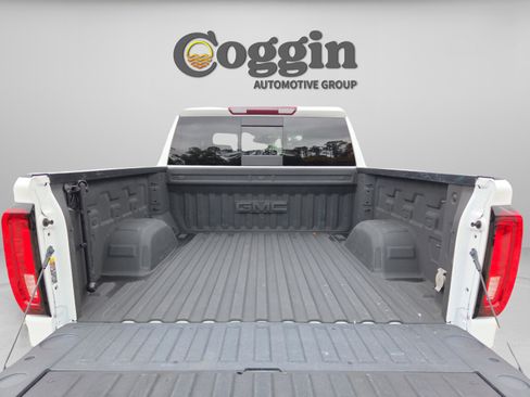 Used 2024 GMC Sierra 1500 SLT w/ SLT Premium Plus Package AWD/4WD image 14