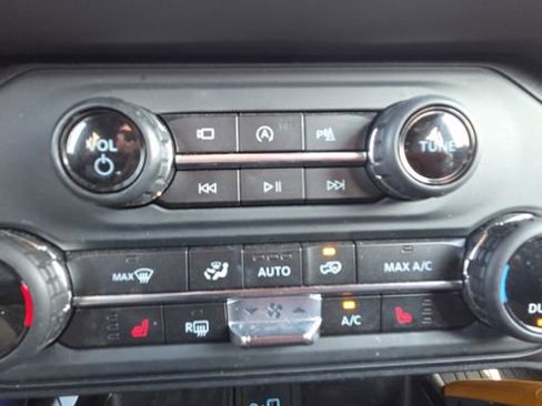 Used 2022 Ford Bronco Badlands w/ Sasquatch Package image 35