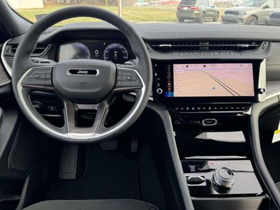 New 2026 Jeep Grand Cherokee Altitude