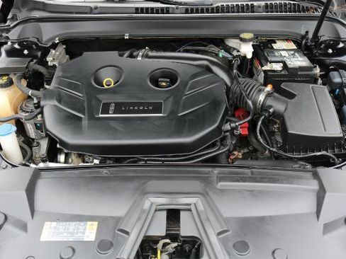 Used 2020 Lincoln MKZ w/ Convenience Package FWD image 22