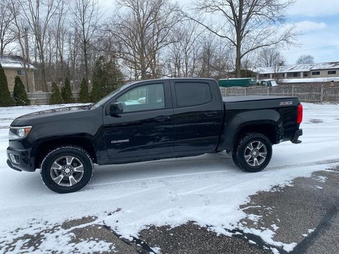Used 2015 Chevrolet Colorado Z71 image 2