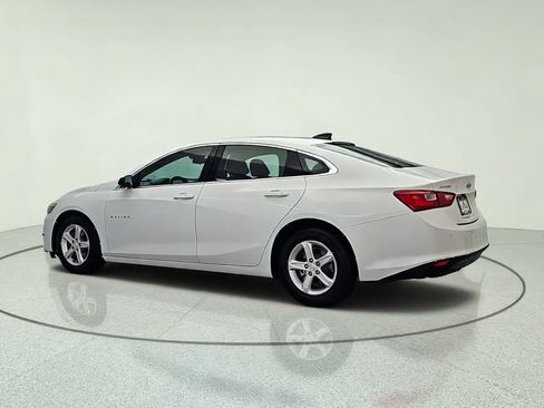 Used 2024 Chevrolet Malibu LS w/ Driver Confidence Package FWD image 4