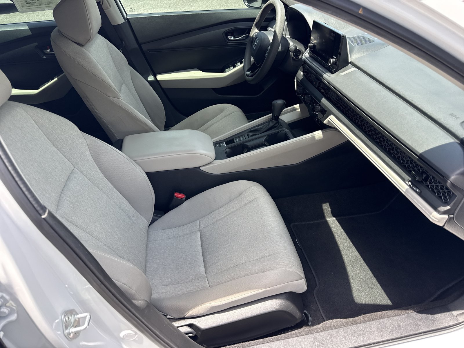 Used 2025 Honda Accord LX image 26