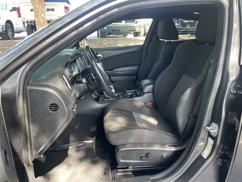 Used 2022 Dodge Charger R/T w/ Blacktop Package RWD image 15