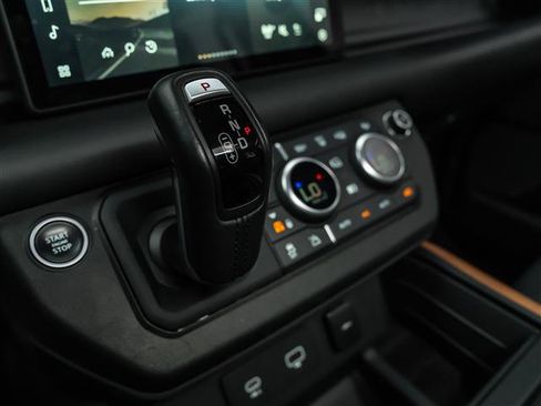 Used 2020 Land Rover Defender 110 X AWD/4WD image 27