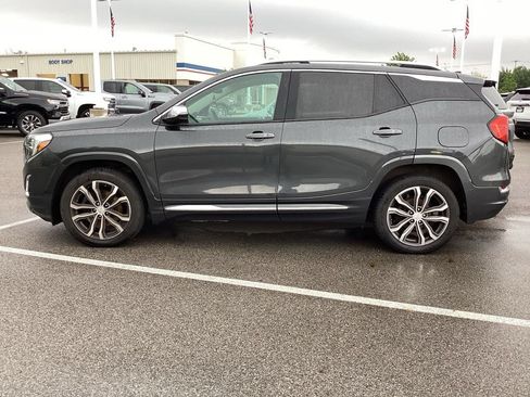 Used 2019 GMC Terrain Denali AWD/4WD image 4