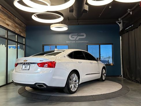 Used 2019 Chevrolet Impala Premier w/ Premier Confidence Package FWD image 3