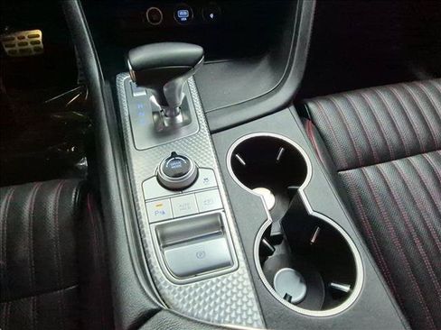 Used 2022 Genesis G70 3.3T w/ Sport Advanced Package RWD image 12
