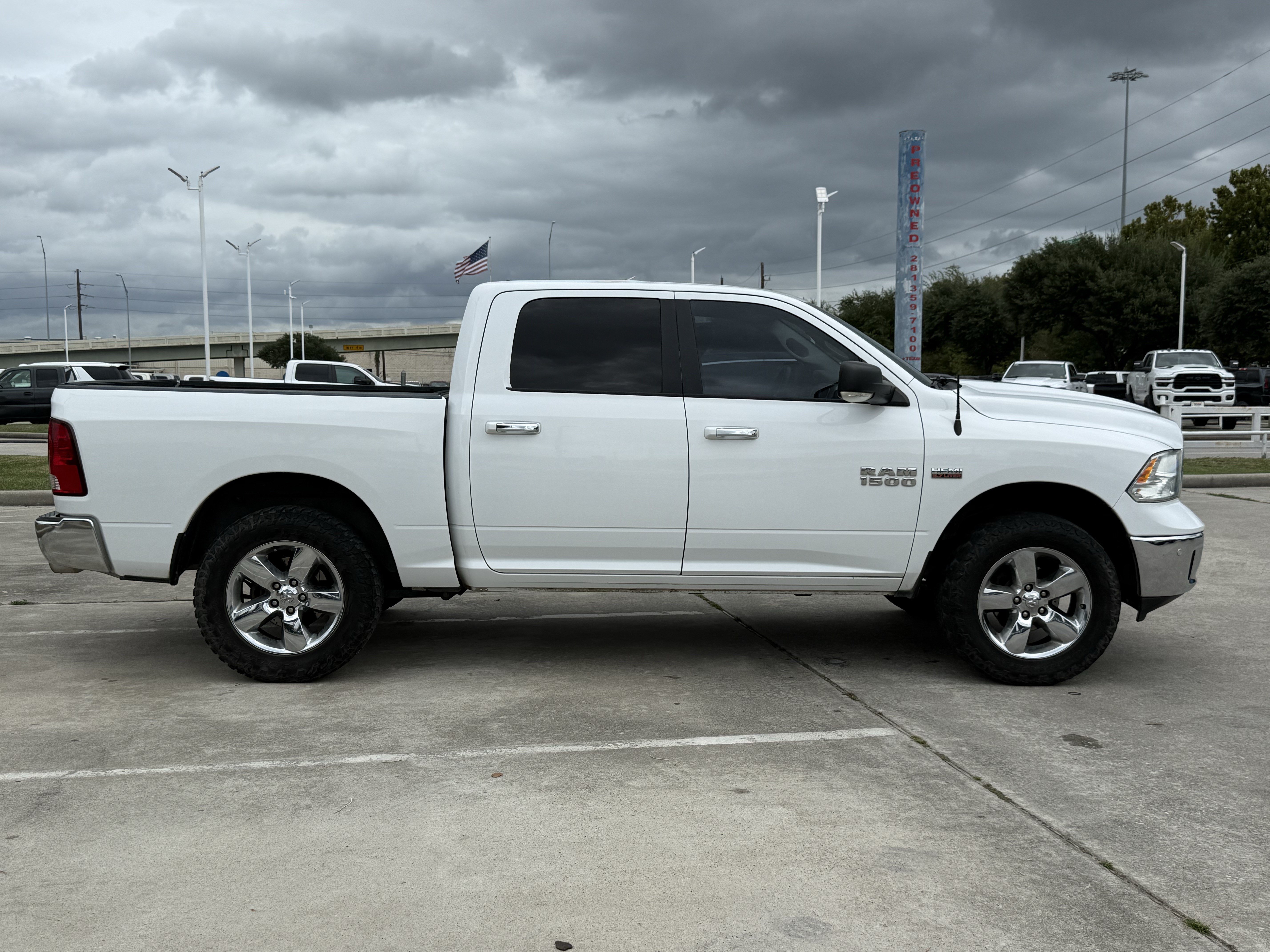 Used 2017 RAM 1500 Big Horn AWD/4WD image 3