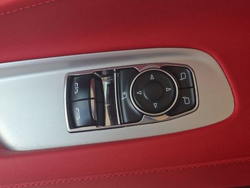 Used 2022 Chevrolet Corvette Stingray Preferred Cpe w/ Z51 Performance Package RWD image 18