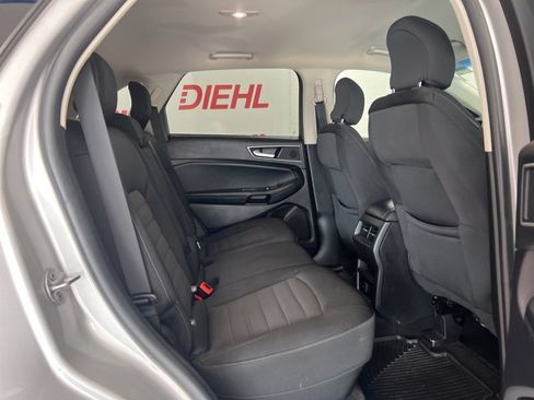 Used 2019 Ford Edge SEL AWD/4WD image 11