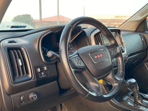 Used 2017 GMC Canyon SLE w/ SLE Convenience Package RWD image 9