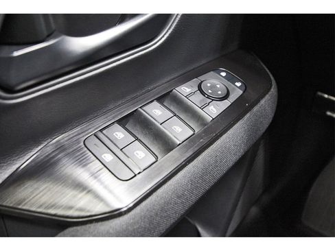 New 2026 Nissan Kicks S image 18