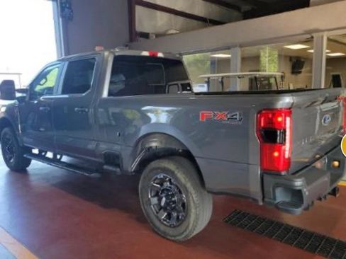 Used 2024 Ford F250 XL w/ STX Appearance Package AWD/4WD image 9