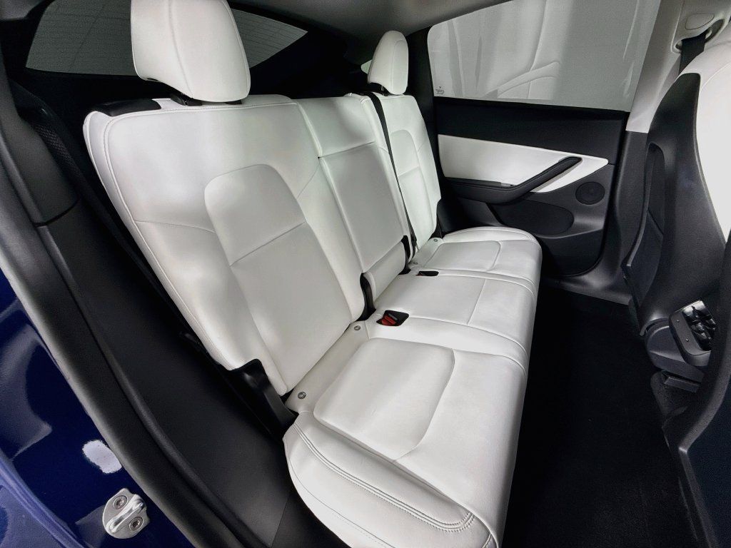 Used 2021 Tesla Model Y Performance AWD/4WD image 26