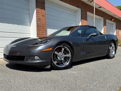 Used 2009 Chevrolet Corvette Convertible w/ Preferred Equipment Group image 3
