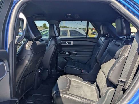 Used 2023 Ford Explorer ST RWD image 13