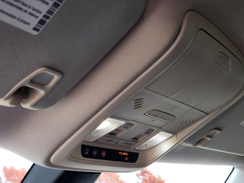 Used 2018 Cadillac XT5 Premium Luxury image 35