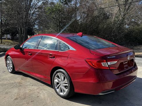 Used 2019 Honda Accord LX image 10