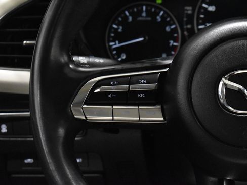 Used 2021 MAZDA MAZDA3 s image 8