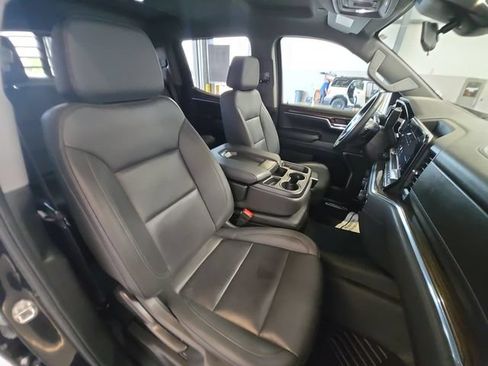 Used 2024 Chevrolet Silverado 1500 LT AWD/4WD image 30