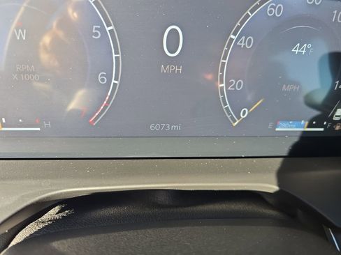 Used 2025 Jeep Grand Cherokee L Laredo image 18