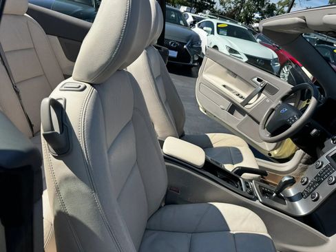 Used 2009 Volvo C70 T5 FWD image 11