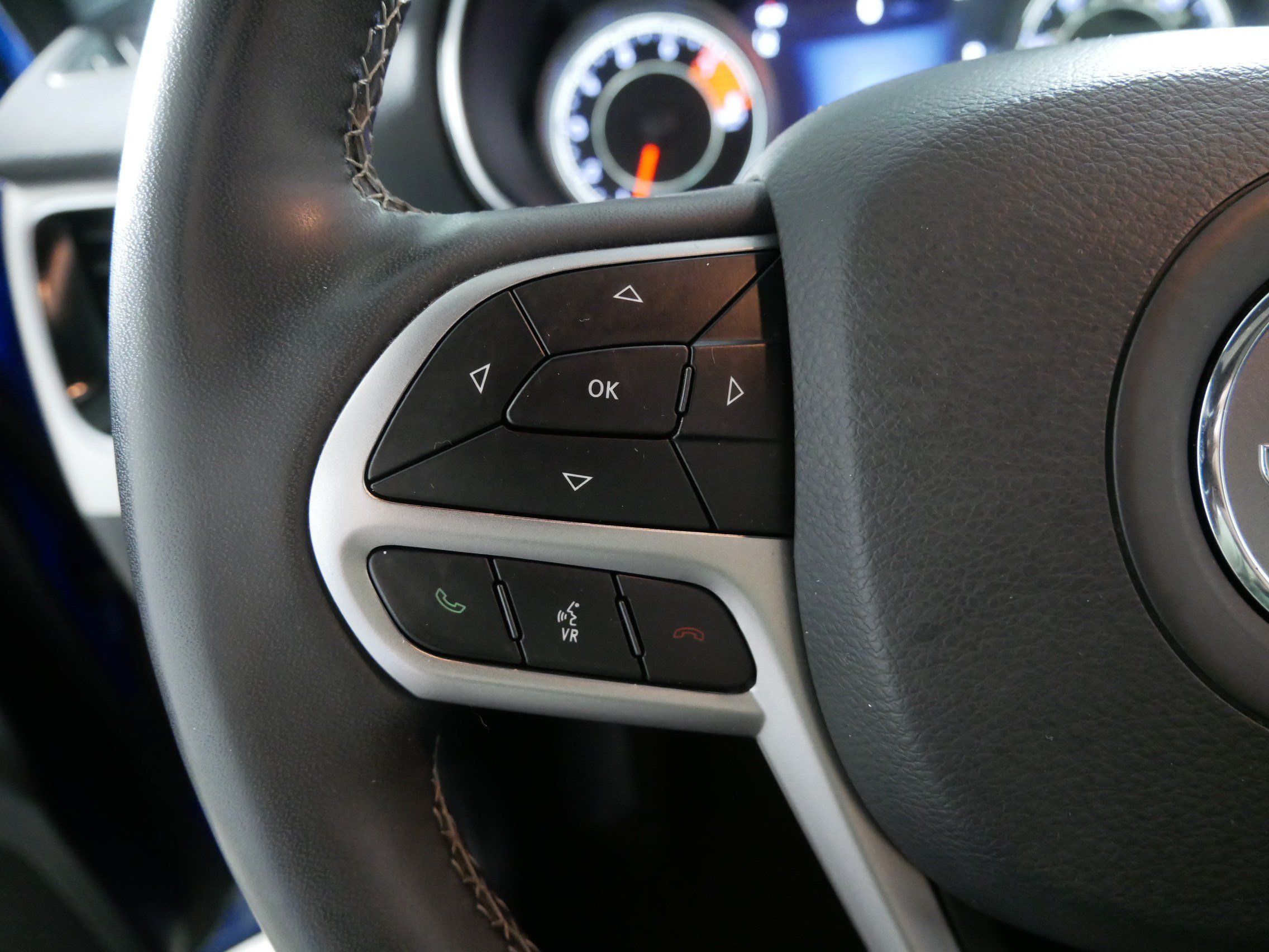 Used 2021 Jeep Cherokee Latitude Lux 80th Anniv w/ Quick Order Package 26U 80TH AWD/4WD image 27