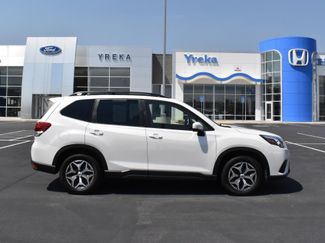 Used 2022 Subaru Forester Premium image 1