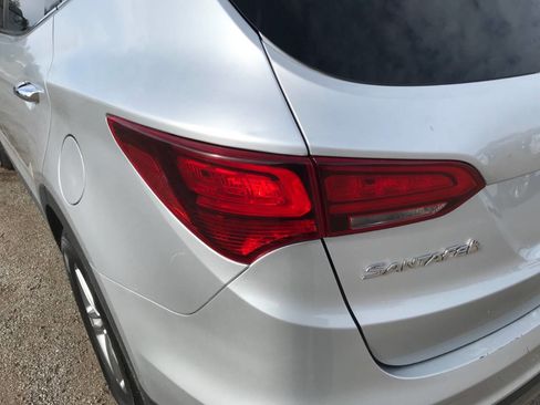 Used 2018 Hyundai Santa Fe Sport image 30