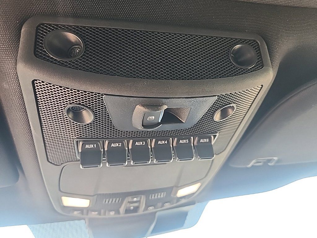 Used 2020 Ford F250 Platinum w/ FX4 Off-Road Package AWD/4WD image 25