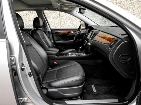 Used 2013 Hyundai Equus Signature image 34