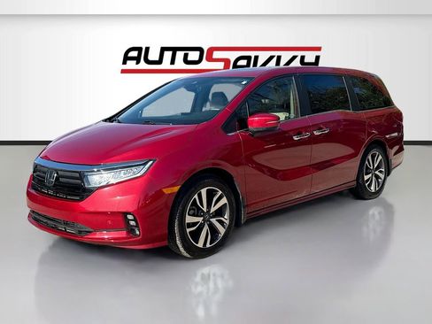 Used 2023 Honda Odyssey Touring image 3