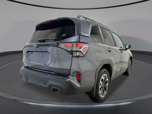 Used 2026 Subaru Forester Premium AWD/4WD image 5